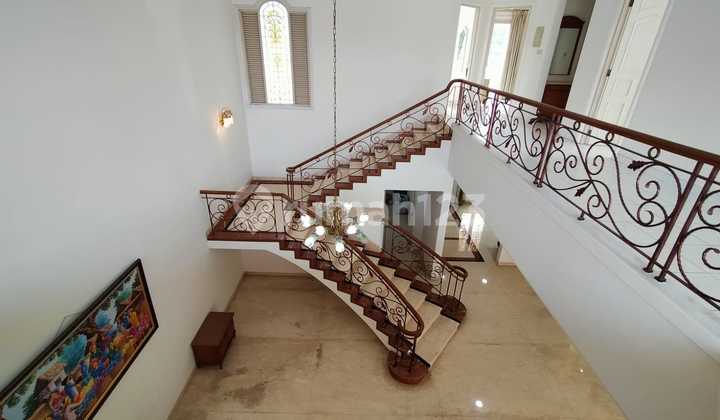 ruang keluarga rumah butuh minim renovasi semi