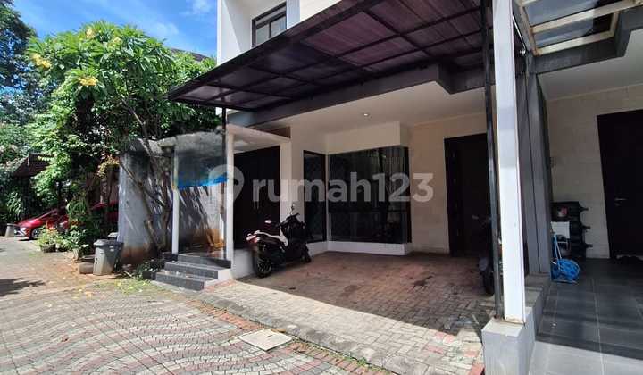 Rumah Butuh Minim Renovasi Semi Furnished SHM Pancoran, Jakarta Selatan 1
