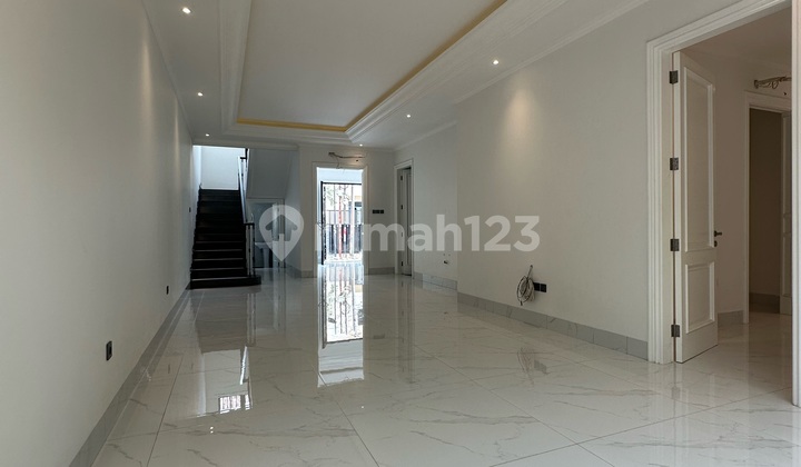 New House. Good SHM in Cempaka Putih. Ready to Occupy. 2