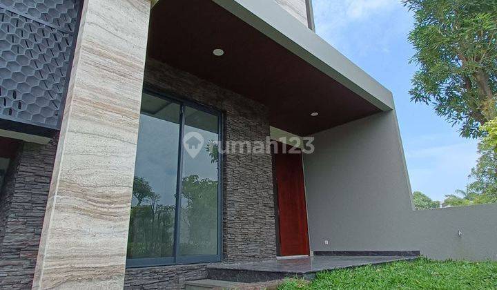 Rumah Pakuwon Indah Cluster Lisbon Pg 3  1