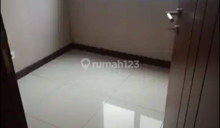 WATERPLACE PAKUWON INDAH, TERAWAT, SEMI FURNISHED 1