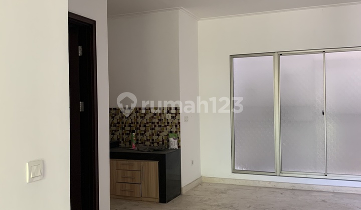 Orchestra 8X15 Golf Island Pik