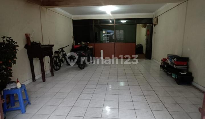 Rumah Muara Karang 5x22