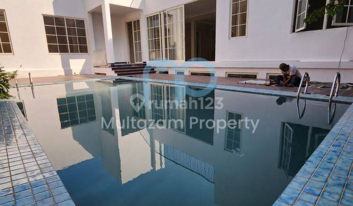 LUXURIOUS HOUSE PATRA KUNINGAN JAKARTA SELATAN 2