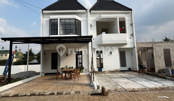 Rumah 2 Lantai Mewah Dekat ke Tol Pamulang Rumah 2 Lantai Mewah Dekat ke Tol Pamulang