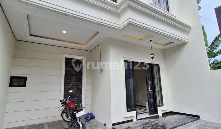 Rumah Mewah Berlokasi Di Tirtajaya Depok Dekat Ke Stasiun Depok 2