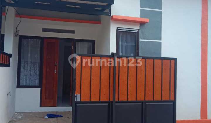 Affordable 1-Story House in a Highly Strategic Location in Cikaret, Bogor