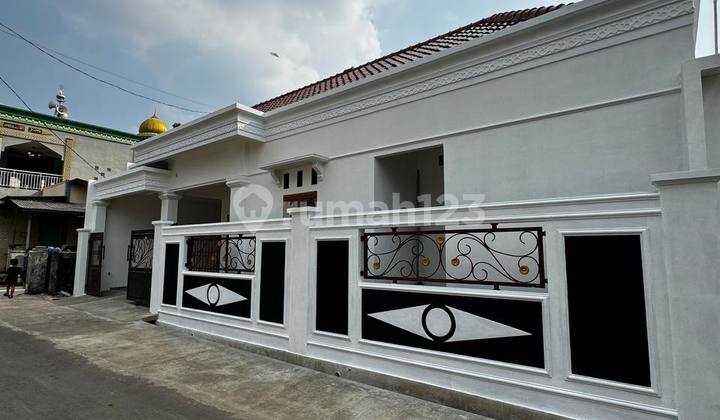 Affordable Single-Story House Ready to Occupylocation in Pancoran Mas, Depok