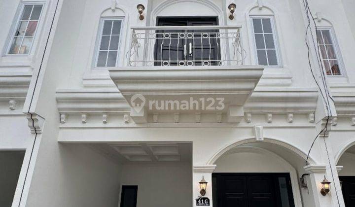 Rumah Baru Mewah Di Bawah 1 M Mini Cluster Modern Classic 2 Lantai Plus Rooftop Di Jagakarsa 1