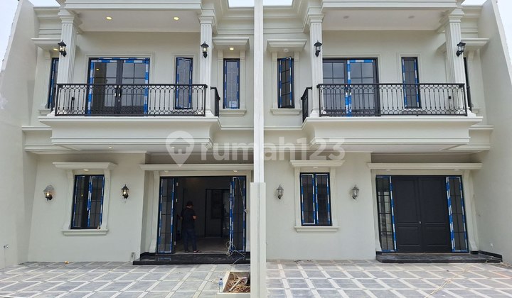 Rumah 2 Lantai Dalam Clister Dengan Gaya Classic Minimalis 2