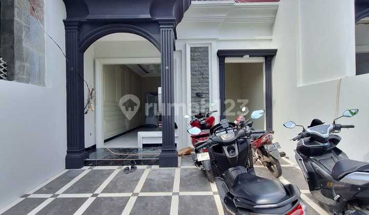 Rumah Termurah Nempel Alun Alun Depok & Dekat Dari Stasiun Depok 1