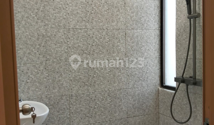 2-Story House Ready to Occupy, Strategic Location in Cimanggis, Depok 2