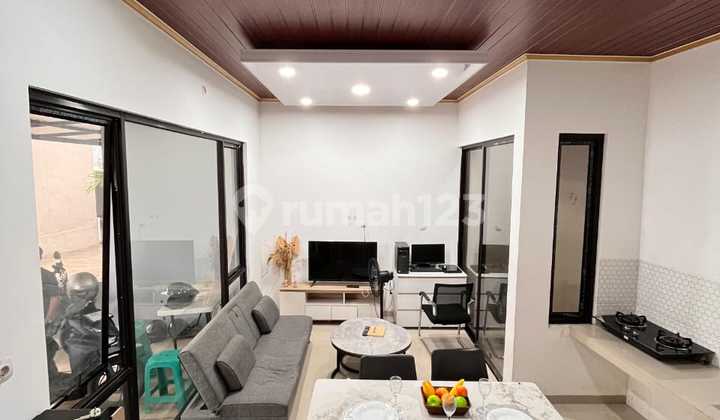 Rumah Cantik 3 Lantai Termurah Dekat ke Tol Pamulang Rumah Cantik 3 Lantai Termurah Dekat ke Tol Pamulang