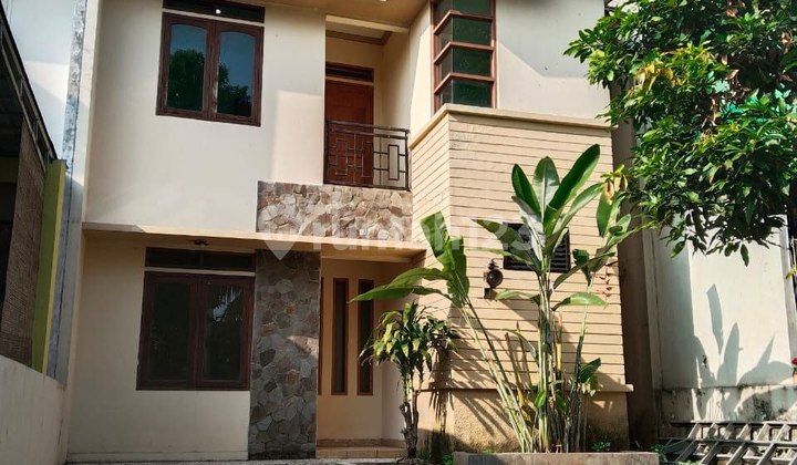 Rumah Second Terawat 2 Lantai di Ciomas Bogor
