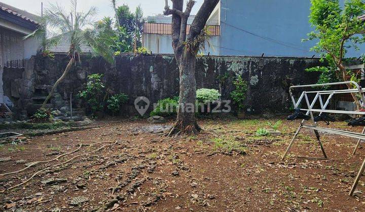 Rumah  Second Terawat Pinggir Jalan Raya Di Kemang Jaksel 2