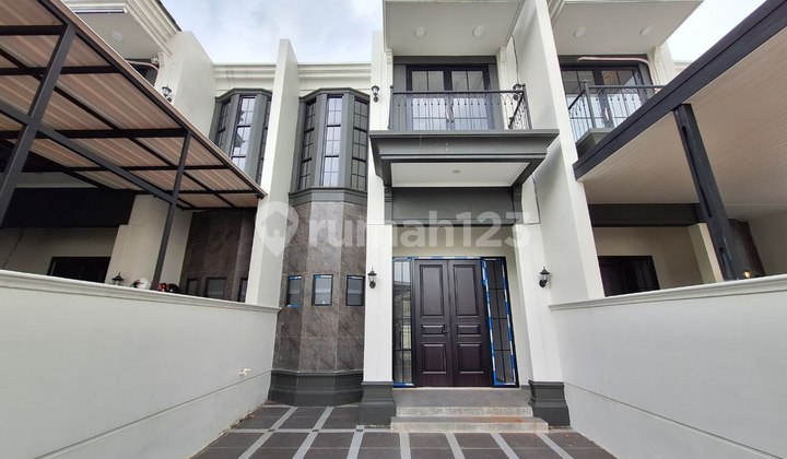 Rumah Mewah Tanah Luas Lokasi Sangat Strategis