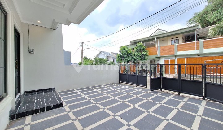 Luxury 2-Story House Ready to Occupy in Sukmajaya, Depok 2