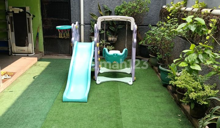 Rumah Bagus 2 Lantai Termurah Akses Pinggir Jalan Raya Condet, Jakarta Timur 2