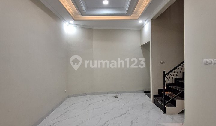 Hunian Mewah 2 Lantai Akses Terdekat Dekat Stasiun Depok 2