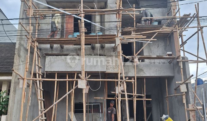 Rumah Style American Classic Dekat ke Stasiun Depok Lama 1