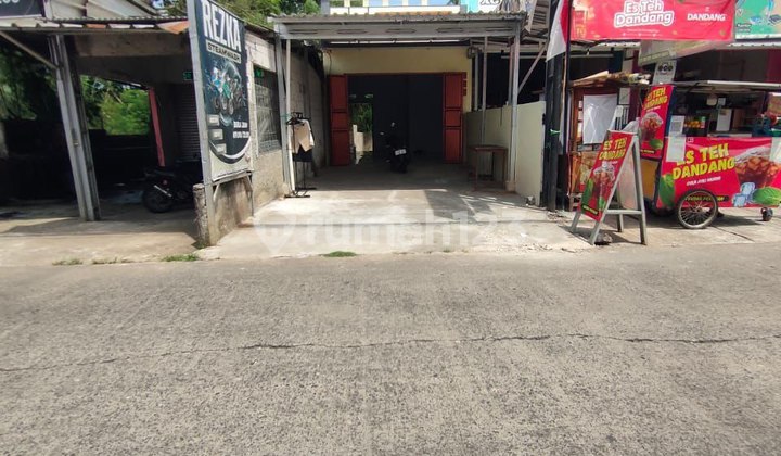 Affordable Kiosk Ready to Occupy, Suitable for Business: Shop, Coffee Stall, Workshop, etc., by the Bedahan Sawangan Depok Main Road.