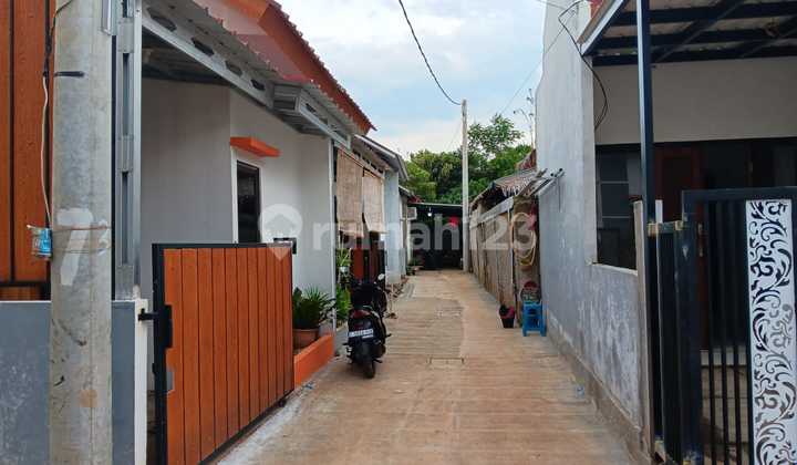 Affordable 1-Story House in a Highly Strategic Location in Cikaret, Bogor