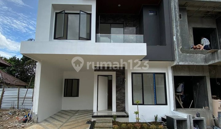 2.5-Storey House Ready for 3 Storeys, Close to Pamulang Toll Gate