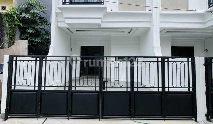 Rumah 2 Lantai Lokasi Di.jalan Kartini Ke Stasiun Depok Jalan Kaki Rumah 2 Lantai Lokasi Di.jalan Kartini Ke Stasiun Depok Jalan Kaki