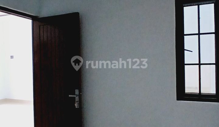 Rumah 1 Lantai Siap Huni Akses Dekat Ke Terminal Transjakarta & Tol Sawangan Depok Rumah 1 Lantai Siap Huni Akses Dekat Ke Terminal Transjakarta & Tol Sawangan Depok