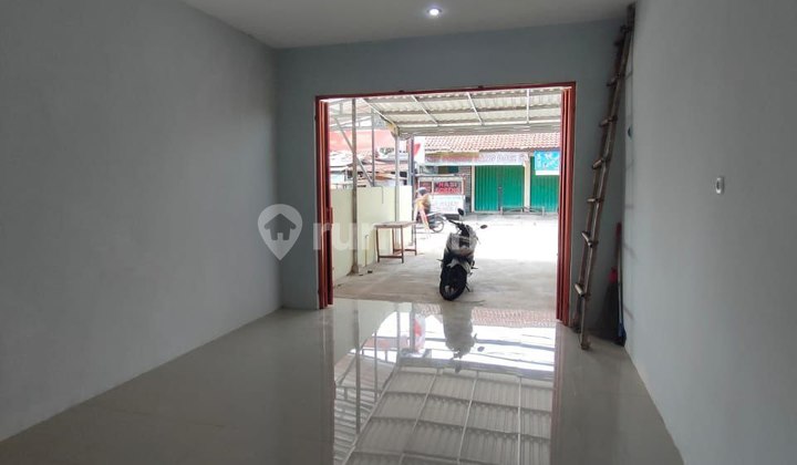 Affordable Kiosk Ready to Occupy, Suitable for Business: Shop, Coffee Stall, Workshop, etc., by the Bedahan Sawangan Depok Main Road.