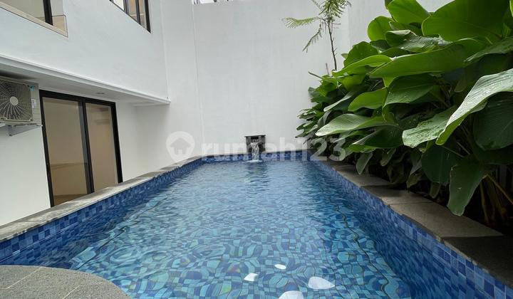 Rumah Super Mewah 3 Lantai di Kebayoran Baru Jakarta Selatan