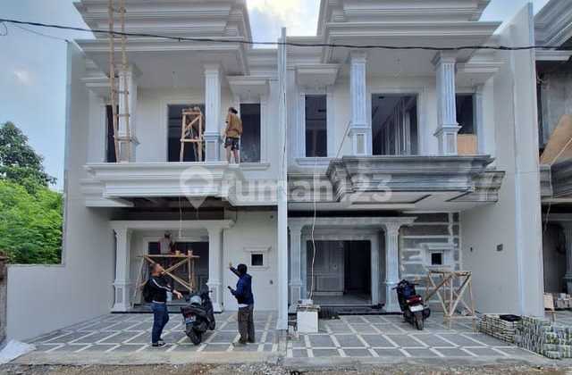 Rumah Mewah 2 Lantai Dekat Ke Stasiun Depok 1