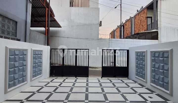 Rumah 2 Lantai Lokssi Di Kalimulya Depok 2