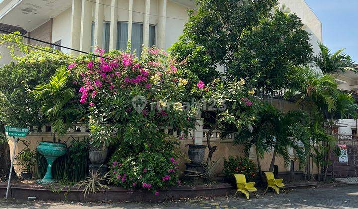 Rumah Manyar Kertoadi Surabaya Siap Huni