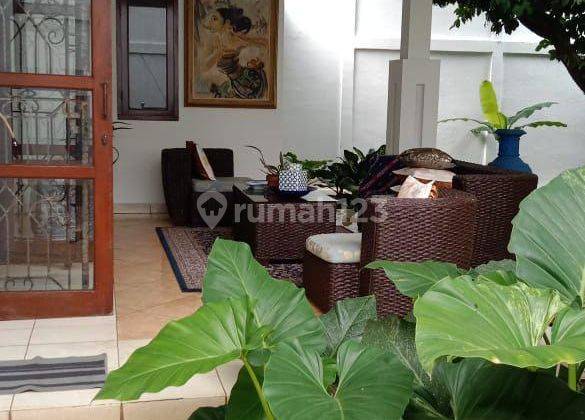 Dijual Rumah Asri Dua Lantai Lokasi Strategis Di Pondok Ranji, Bintaro, Jakarta Selatan 1