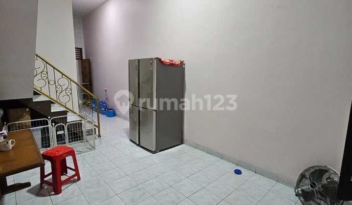 Rumah 3 Lantai Siap Huni Bebas Banjir Dipusat Kota Jakarta 2