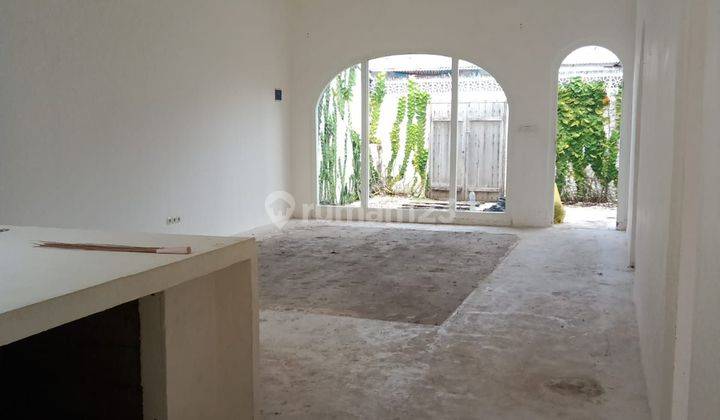 1 Floor House in Canggu Berawa Badung Bali 1