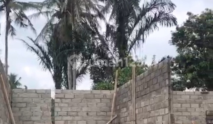 Single-Storey Shop in Sibang Kaja, Denpasar, Bali Single-Storey Shop in Sibang Kaja, Denpasar, Bali