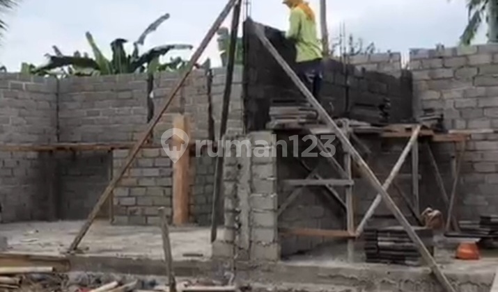 Single-Storey Shop in Sibang Kaja, Denpasar, Bali Single-Storey Shop in Sibang Kaja, Denpasar, Bali