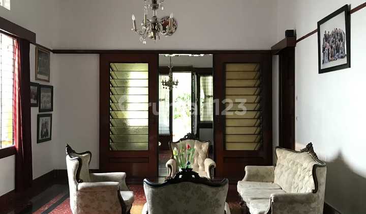 Heritage Building Near Gedung Sate Diponegoro Wing Heritage Building Near Gedung Sate Diponegoro Wing