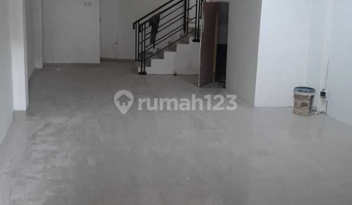 Ruko Baru Bagus Siap Pakai di Mainroad Cihampelas