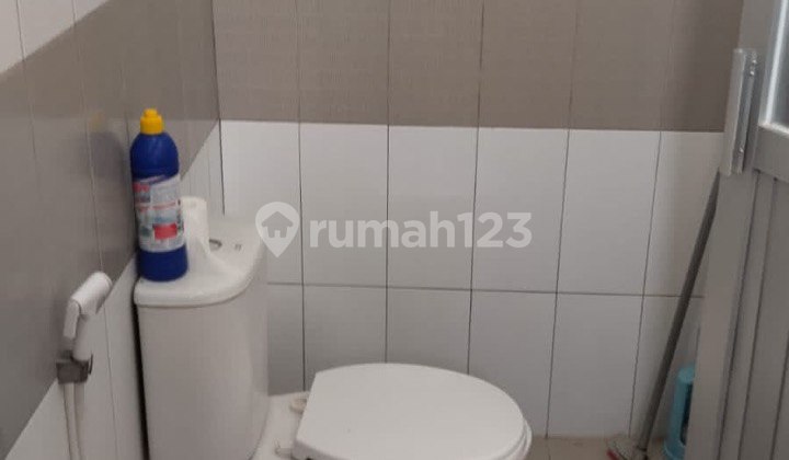 Rumah asri dekat Mall Asia Plaza