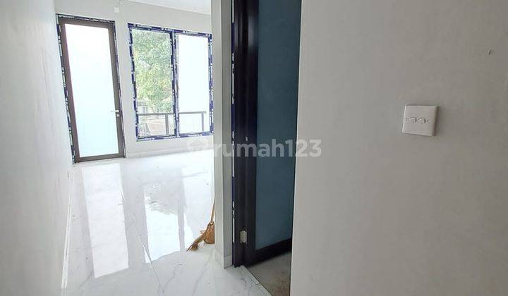 Rumah di Villa Melati Gress baru selesai dibangun 9