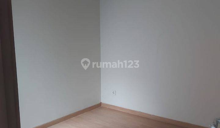 Rumah disewa blm prn dihuni 2 Lantai 4
