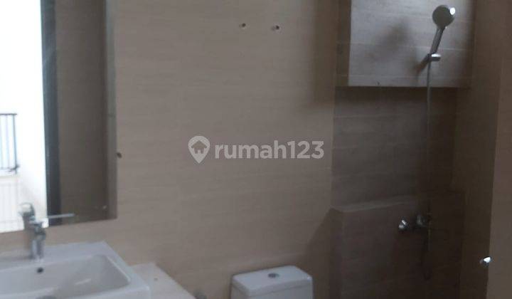 Rumah disewa blm prn dihuni 2 Lantai 13