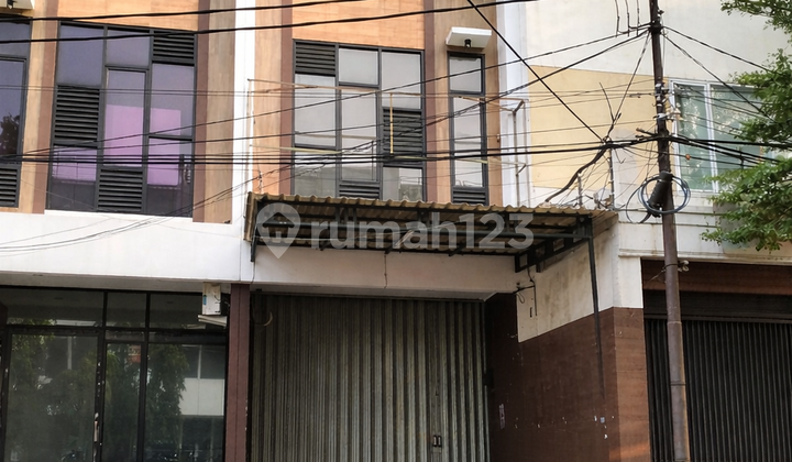 Rukan Baru Minimalis Modern 56M2 4X14 SHM Siap Pakai di Puri Jakbar Rukan Baru Minimalis Modern 56M2 4X14 SHM Siap Pakai di Puri Jakbar