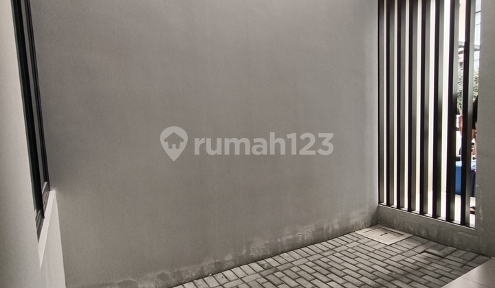 Rumah Cluster Simprug Village PIK 2 8x15 4+1KT Kondisi Tersewa  2