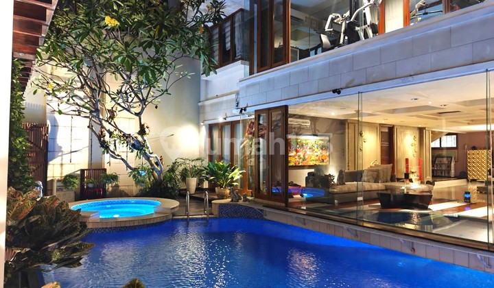 Rumah Mewah Sunter 30x30,5 Marmer Ada Kolam Renang, Lift, Gym, Jacuzzi Rumah Mewah Sunter 30x30,5 Marmer Ada Kolam Renang, Lift, Gym, Jacuzzi