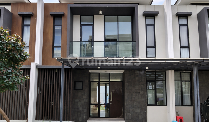 Rumah Simprug Village Pik 2 8X27 216M2 3+1Kt Type Clarinet Siap Huni