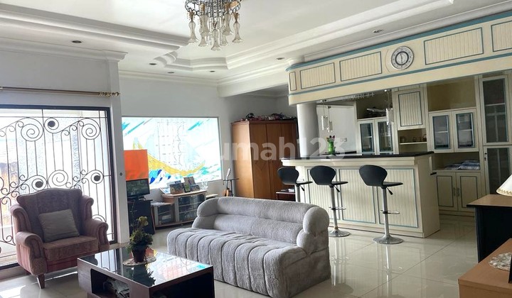 Rumah Mewah 2Lt 360m 4KT SHM Full Furnished di BSD Giri Loka  2